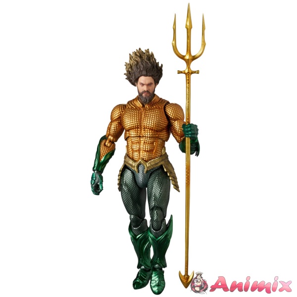 MAFEX Aquaman (Gold & Green Suit)