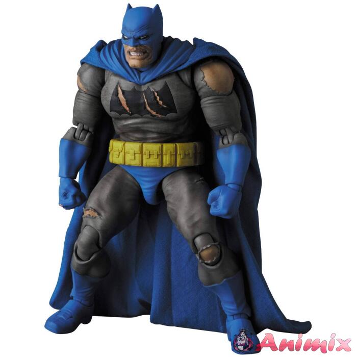 MAFEX Batman (TDKR:The Dark Knight Triumphant) - Image 4